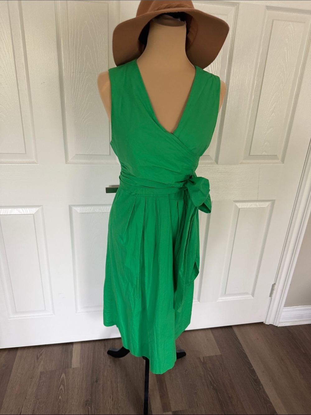 J.JCrew Kelly Green Wrap Dress with Side Tie Cotton dress - Picture 3 of 13